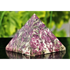 Ruby Matrix Pyramid 45 - 55 mm