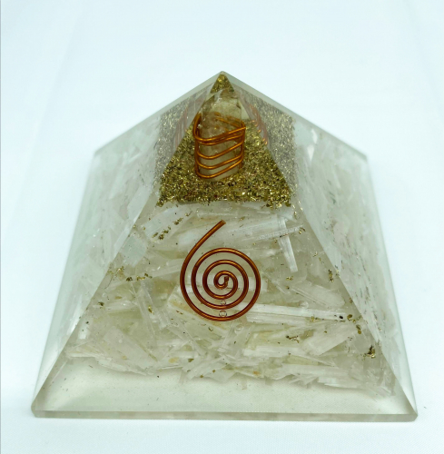 Selenite Orgonite Reiki Pyramid -3 INCH